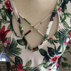Hawaiian 🌺 Pattern Blouse